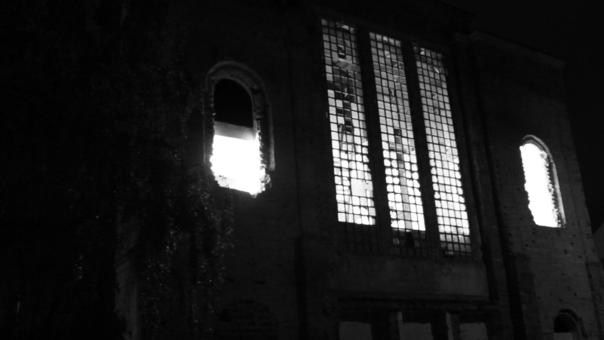 HR-Stamenov, Space 0 Space, 2014, light installation with sound, Varaždin Synagogue